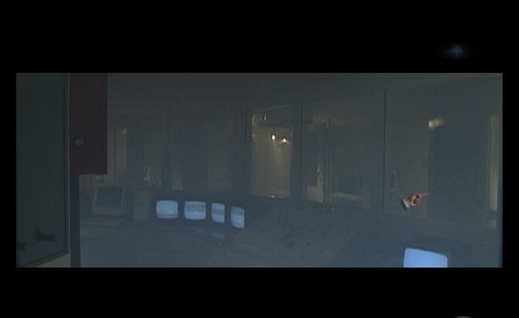 Скриншот из игры X-Files: The Game под номером 40