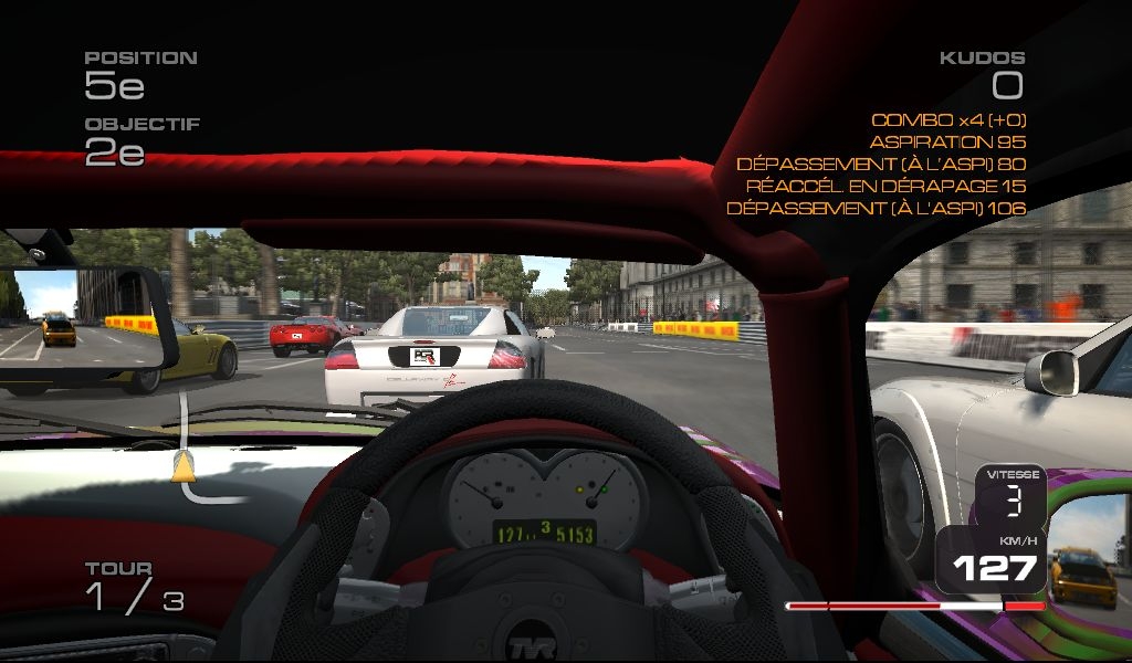 Скриншот из игры Project Gotham Racing 3 под номером 15