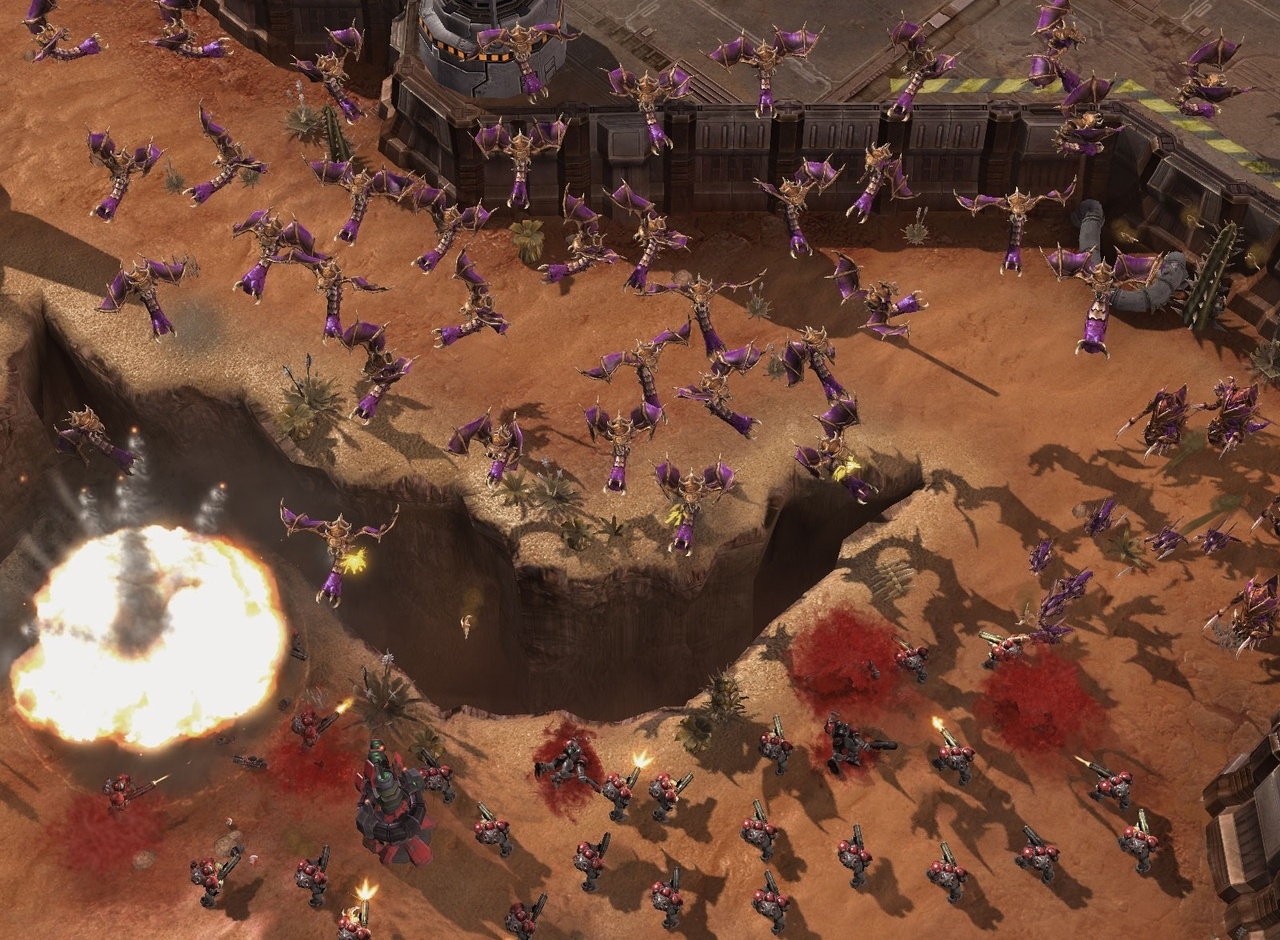 Скриншот из игры StarCraft 2: Heart of the Swarm под номером 13
