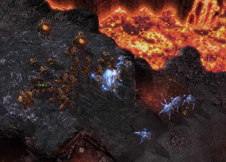 Скриншот из игры StarCraft 2: Heart of the Swarm под номером 31