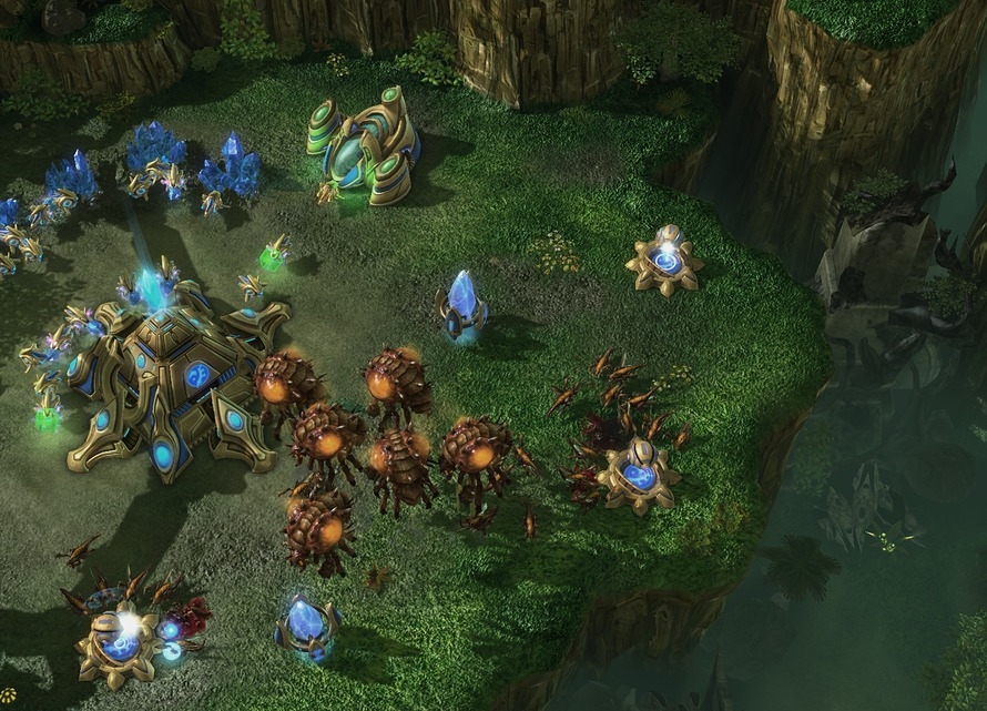 Скриншот из игры StarCraft 2: Heart of the Swarm под номером 40