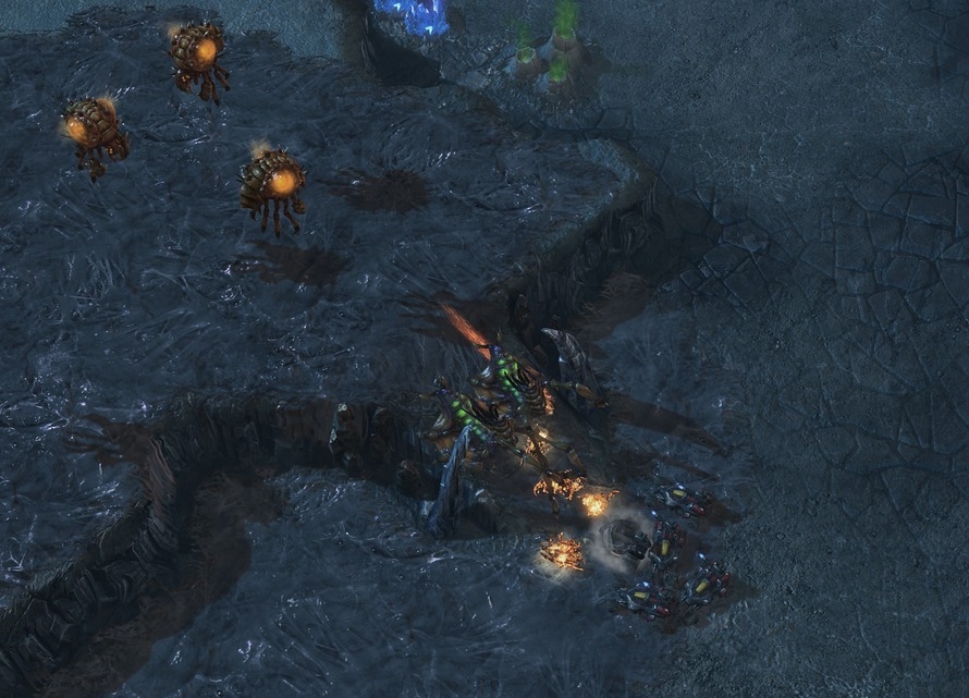 Скриншот из игры StarCraft 2: Heart of the Swarm под номером 46