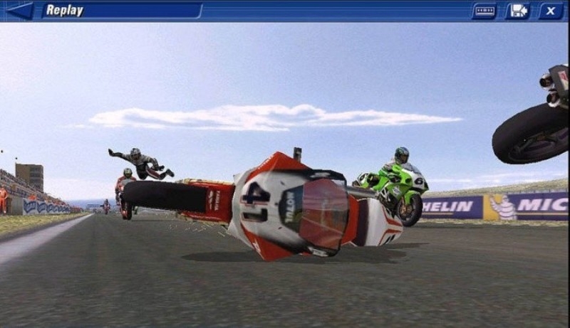 Скриншот из игры Superbike 2001 под номером 38