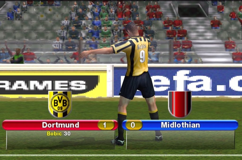 Скриншот из игры UEFA Challenge под номером 26