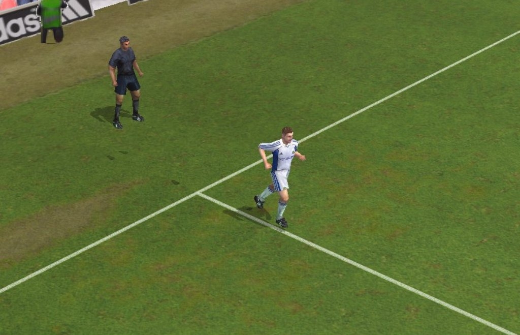 Скриншот из игры UEFA Challenge под номером 37