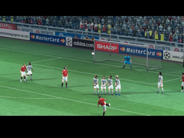 Скриншот из игры UEFA Champions League 2004 - 2005 под номером 18