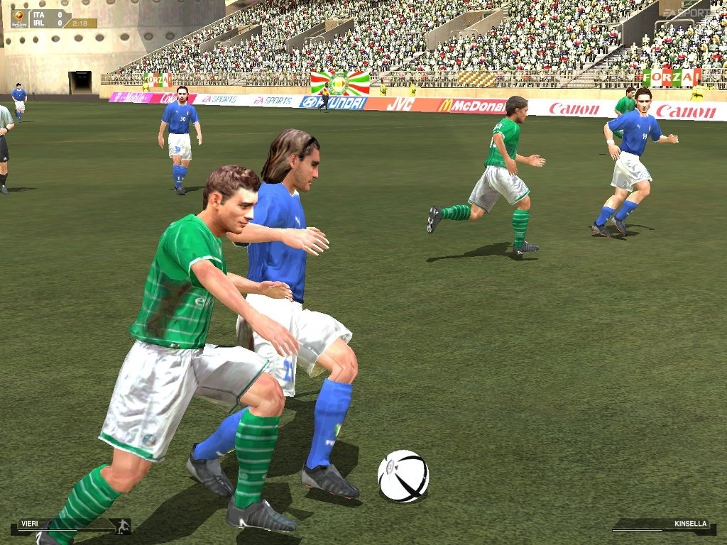 Скриншот из игры UEFA Euro 2004 под номером 15