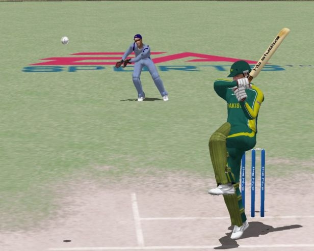 Скриншот из игры Cricket 2004 под номером 36