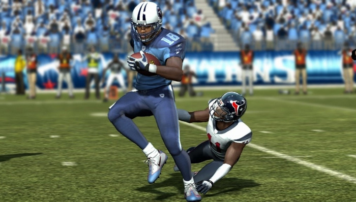 Скриншот из игры Madden NFL 11