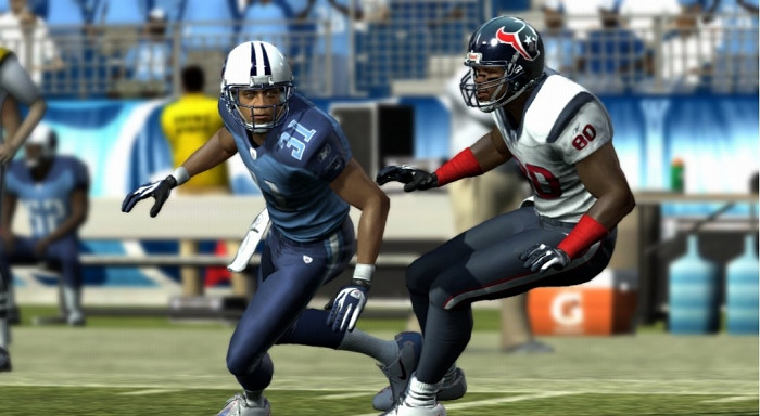 Скриншот из игры Madden NFL 11