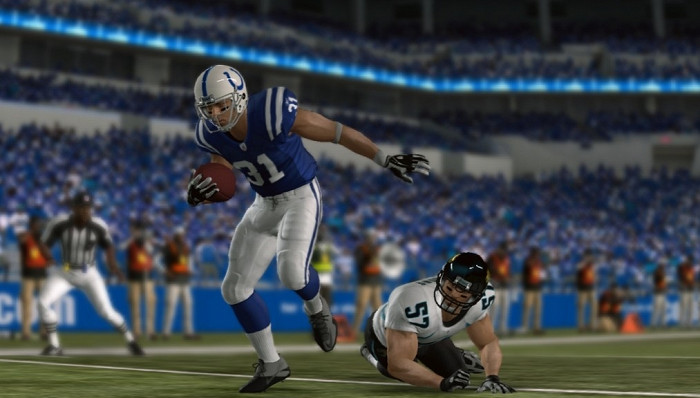 Скриншот из игры Madden NFL 11