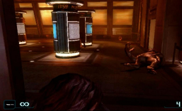 Скриншот из игры Resident Evil: Revelations