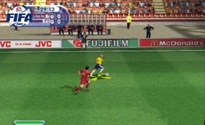 Скриншот из игры FIFA 2001