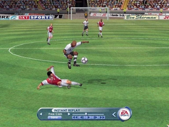 Скриншот из игры FIFA 2001