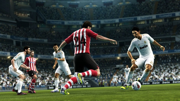 Скриншот из игры Pro Evolution Soccer 2013
