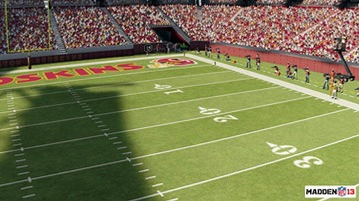 Скриншот из игры Madden NFL 13