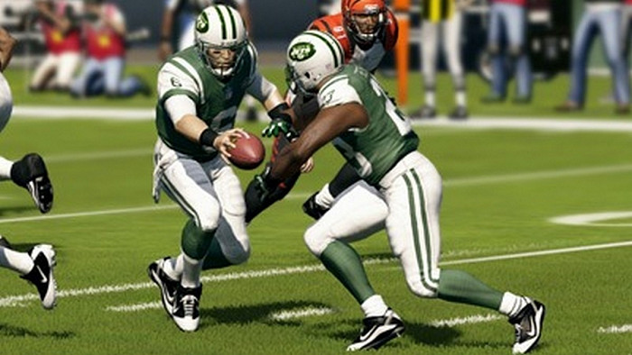 Скриншот из игры Madden NFL 13