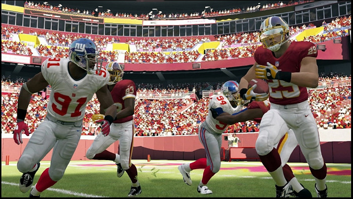 Скриншот из игры Madden NFL 13