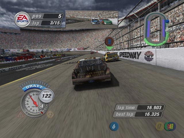 Скриншот из игры NASCAR Thunder 2004