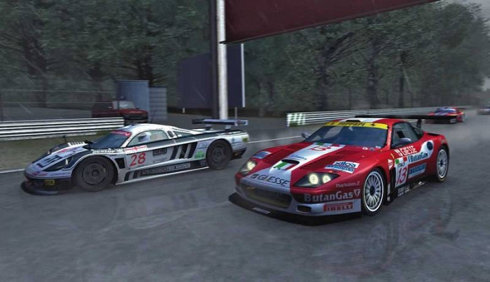Скриншот из игры GTR 2