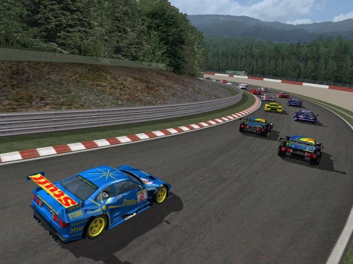 Скриншот из игры GTR: FIA GT Racing Game