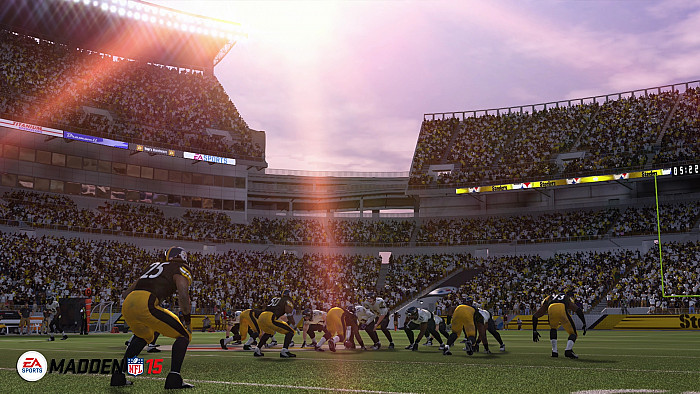 Скриншот из игры Madden NFL 15