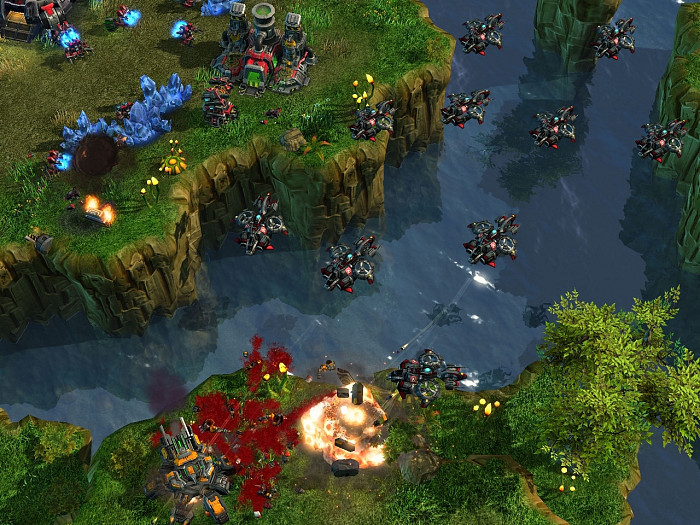 Скриншот из игры StarCraft 2: Wings of Liberty