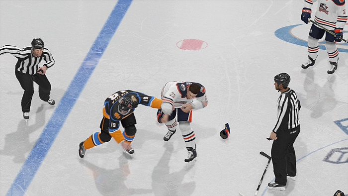 Скриншот из игры NHL 20