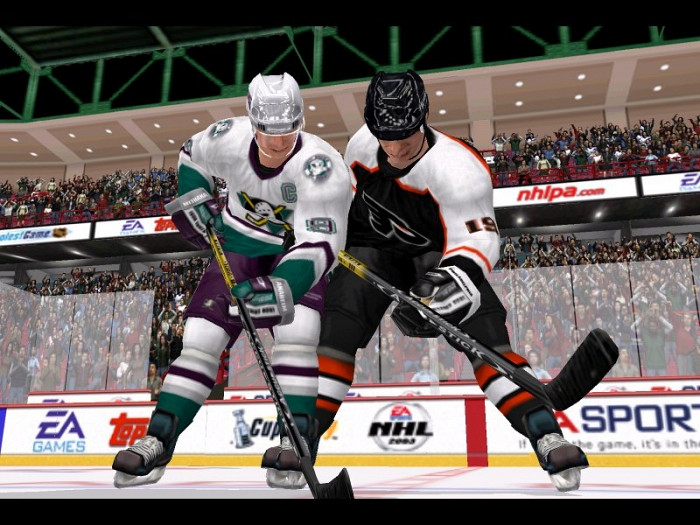 Скриншот из игры NHL 2003