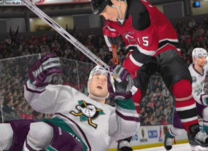 Скриншот из игры NHL 2004