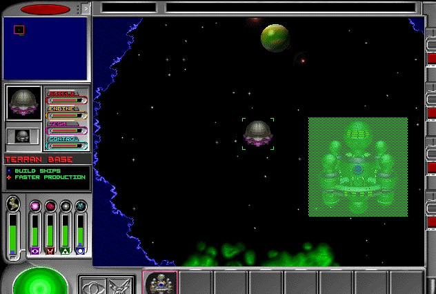 Скриншот из игры Star Command Revolution
