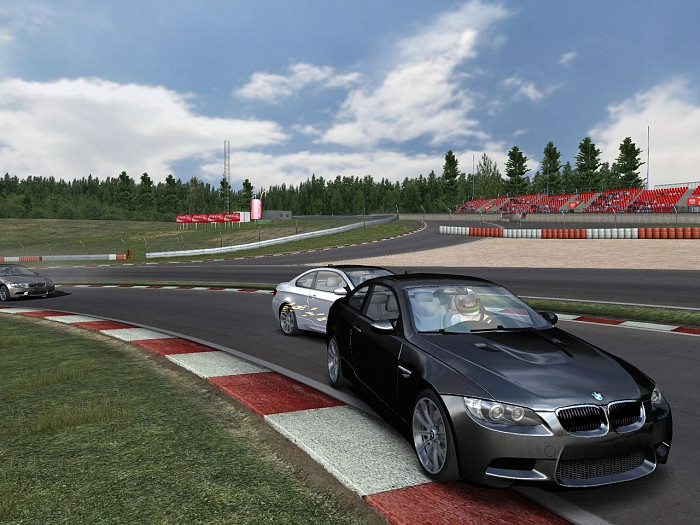 Скриншот из игры BMW M3 Challenge